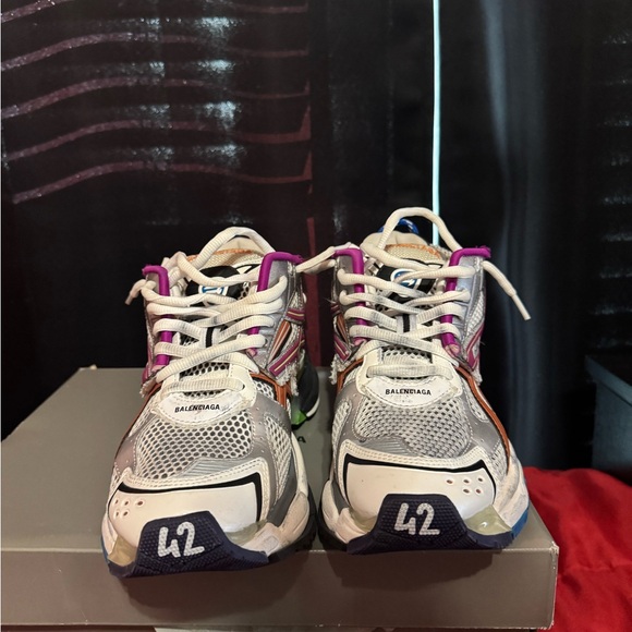 balenciaga runnrs - Picture 4 of 6